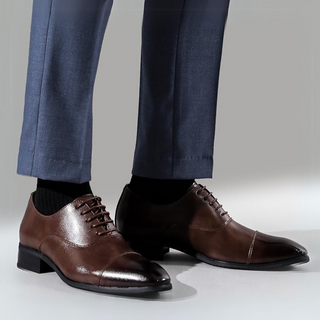 Clásicos zapatos de cuero