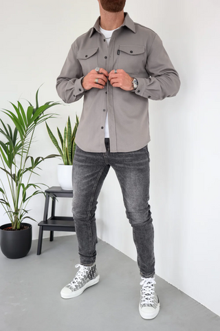 ADAM | Sobrecamisa de temporada: estilo moderno y versátil