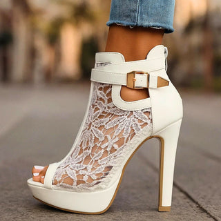 Valentine | Elegantes Tacones de Encaje