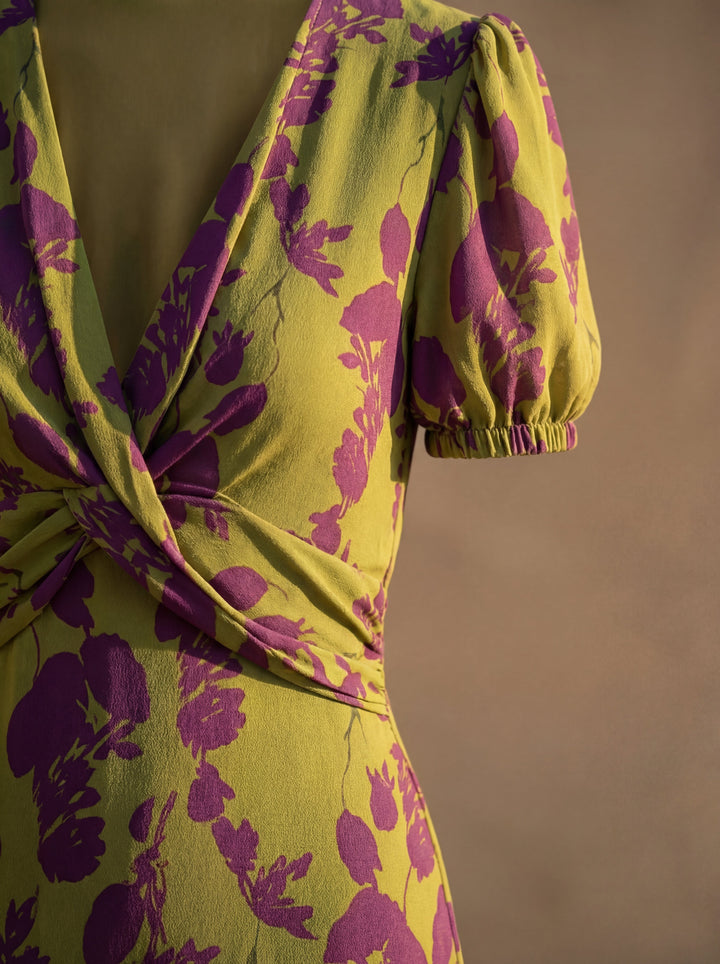 Conjunto de Seda Elegante
