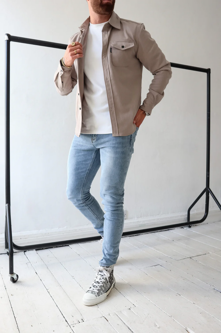 ADAM | Sobrecamisa de temporada: estilo moderno y versátil