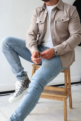 ADAM | Sobrecamisa de temporada: estilo moderno y versátil
