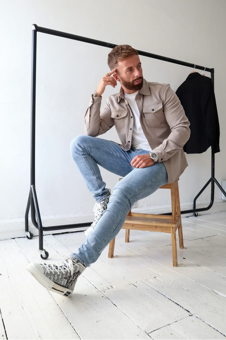 ADAM | Sobrecamisa de temporada: estilo moderno y versátil