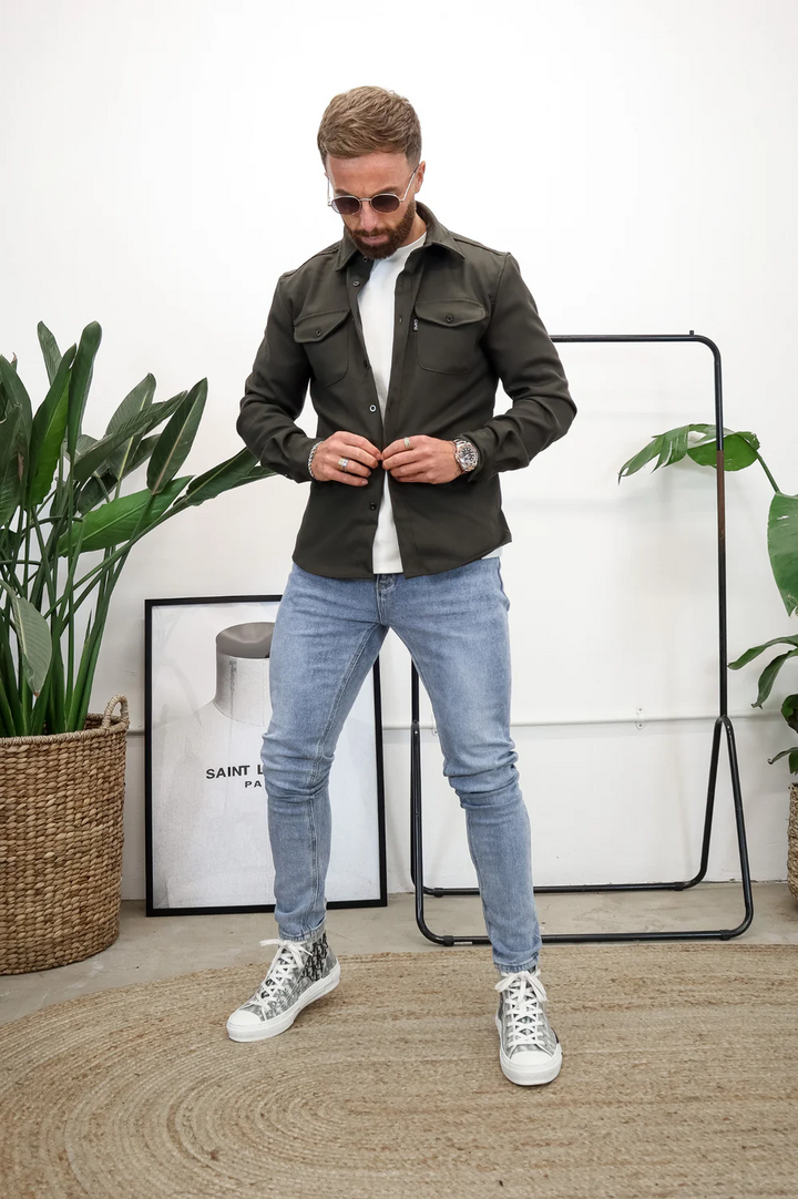 ADAM | Sobrecamisa de temporada: estilo moderno y versátil